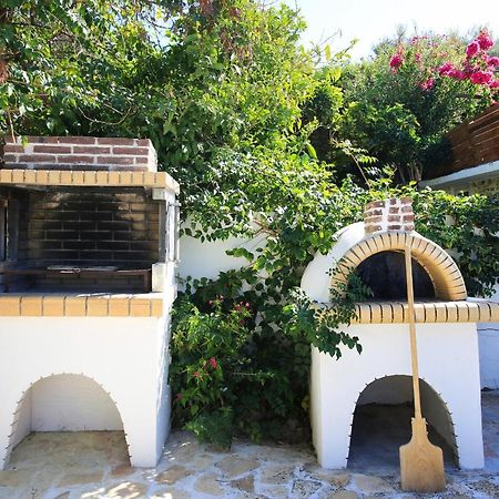 Villa Oasis Kamilárion Extérieur photo