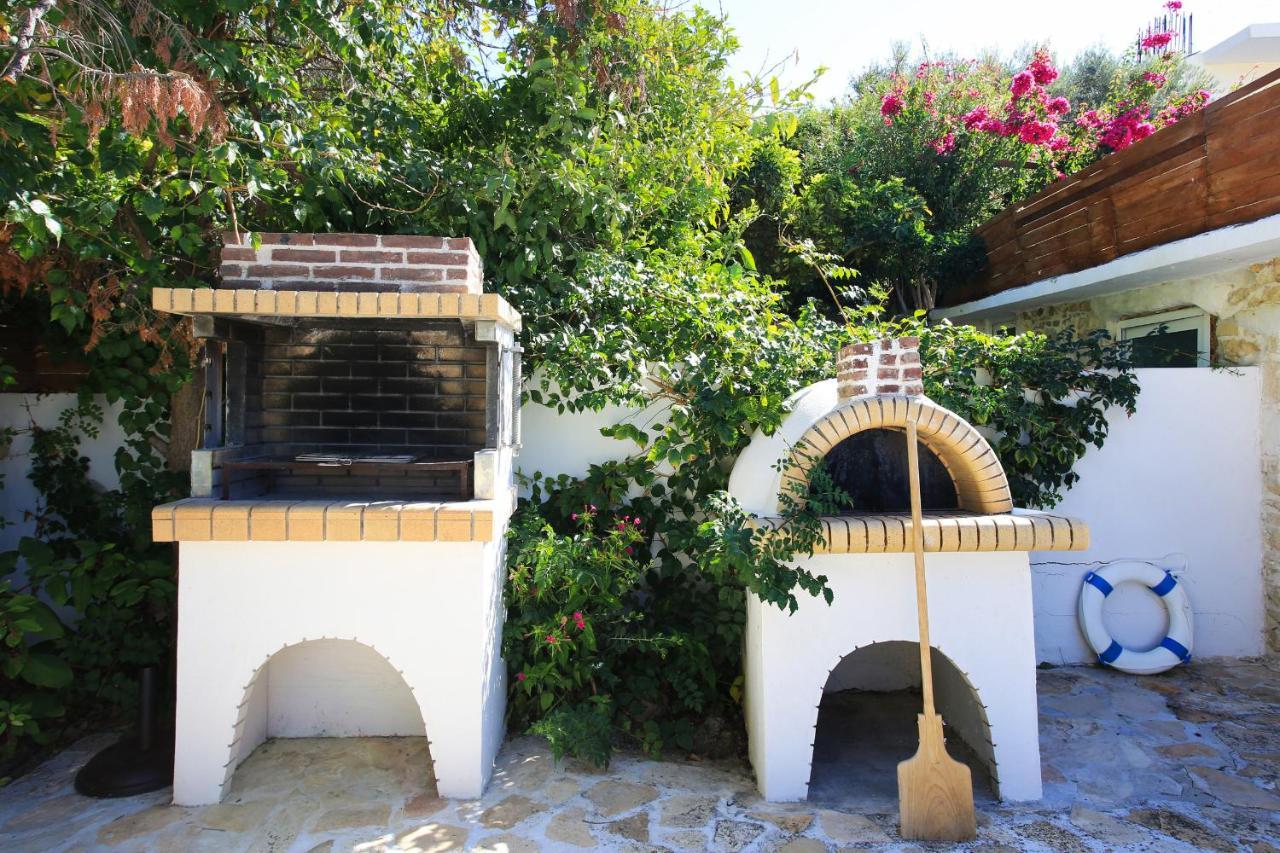 Villa Oasis Kamilárion Extérieur photo