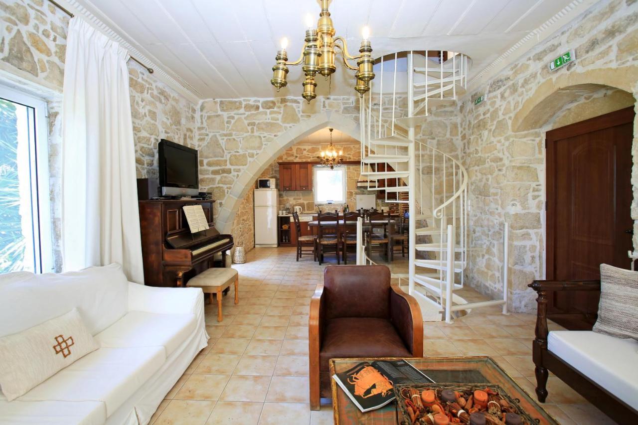 Villa Oasis Kamilárion Extérieur photo