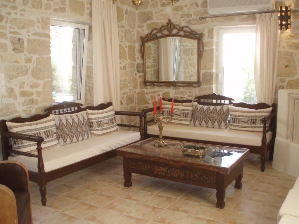 Villa Oasis Kamilárion Extérieur photo